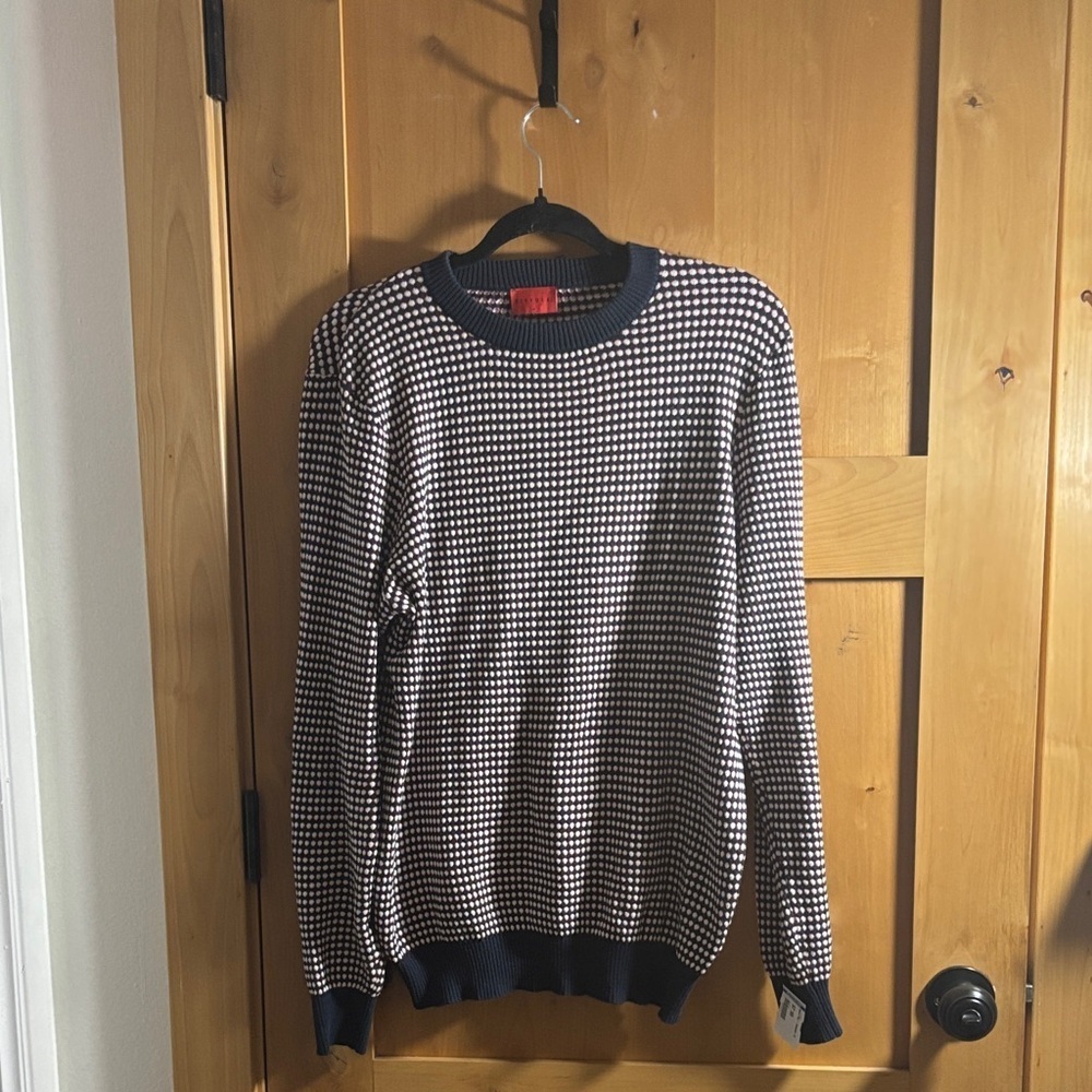 Vistula Red Elegant Navy and White Crewneck Sweater